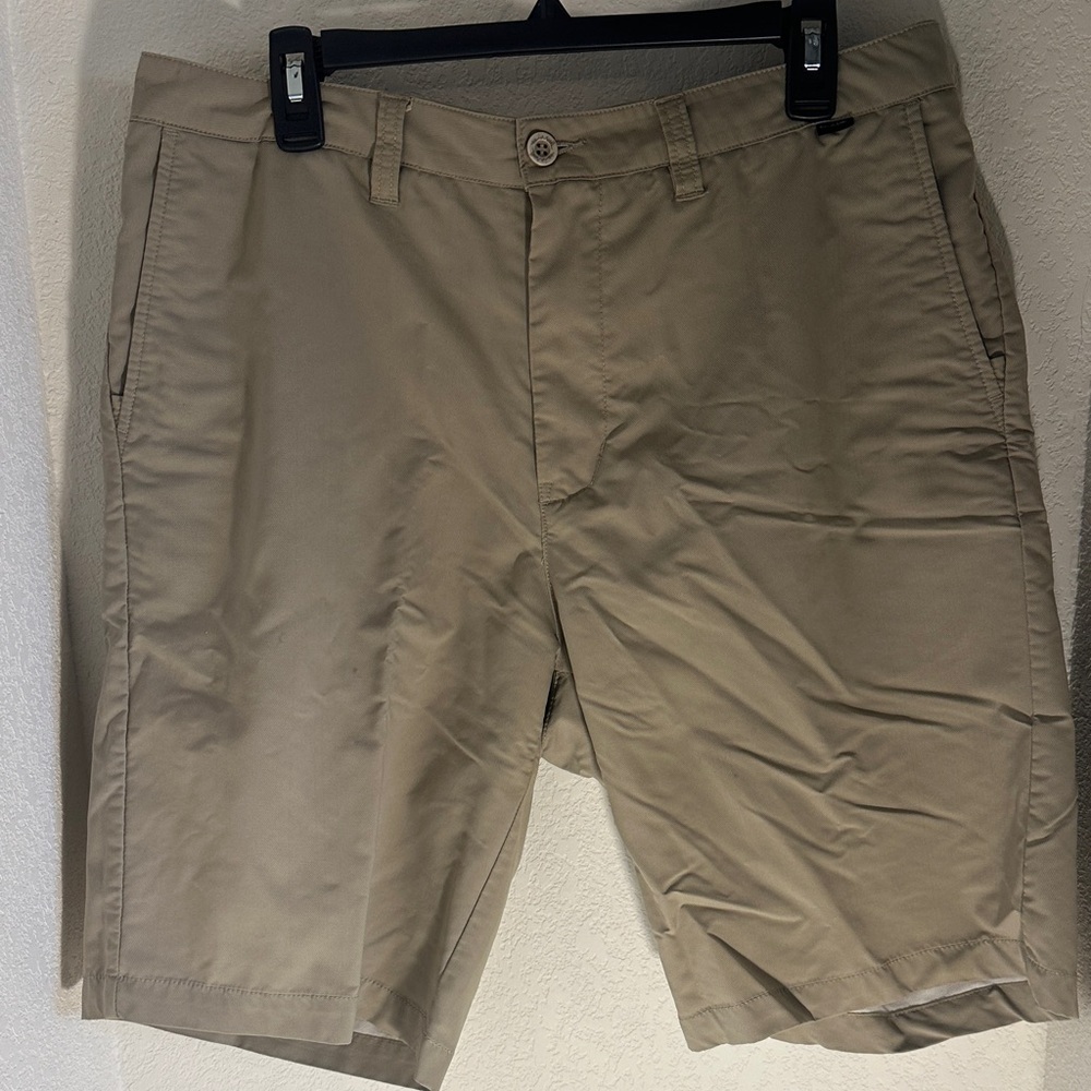 Travis Mathew Men's Tan Flat Front Shorts
